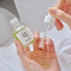 سرم آرام بخش و مرطوب کننده چای سبز و پانتنول